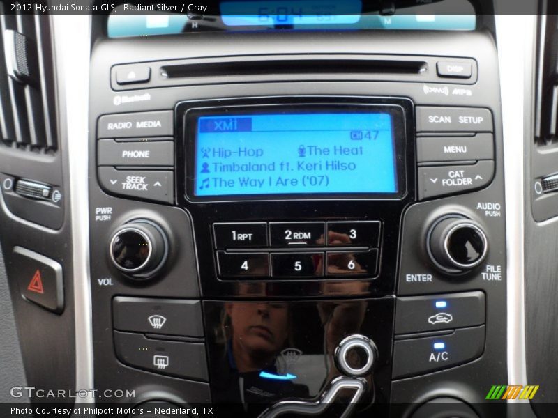 Radiant Silver / Gray 2012 Hyundai Sonata GLS