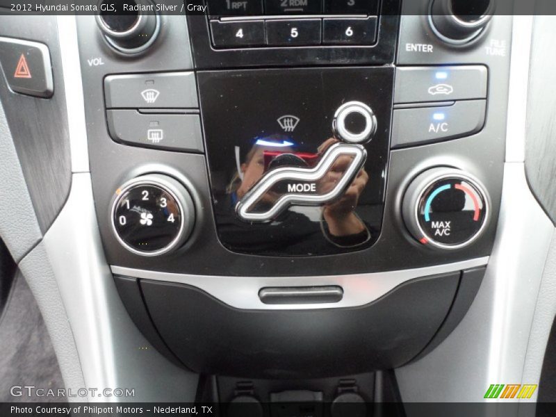 Radiant Silver / Gray 2012 Hyundai Sonata GLS