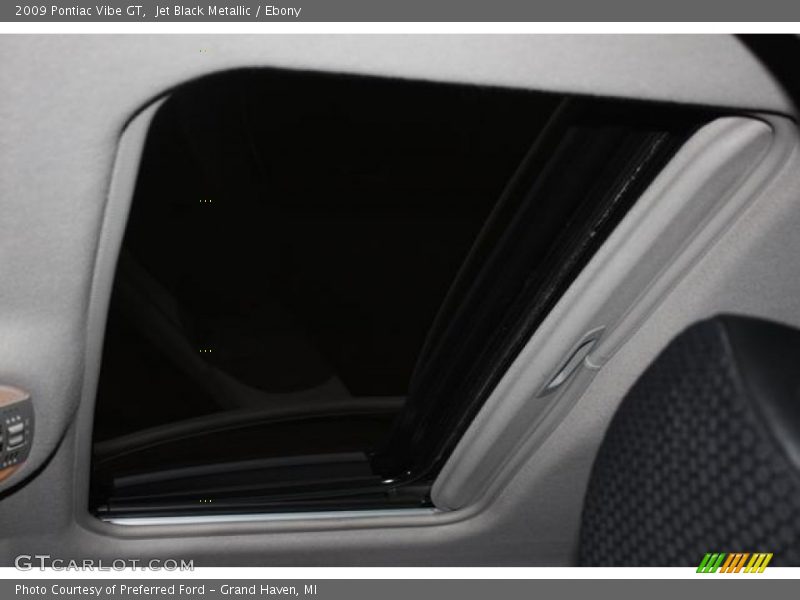 Jet Black Metallic / Ebony 2009 Pontiac Vibe GT