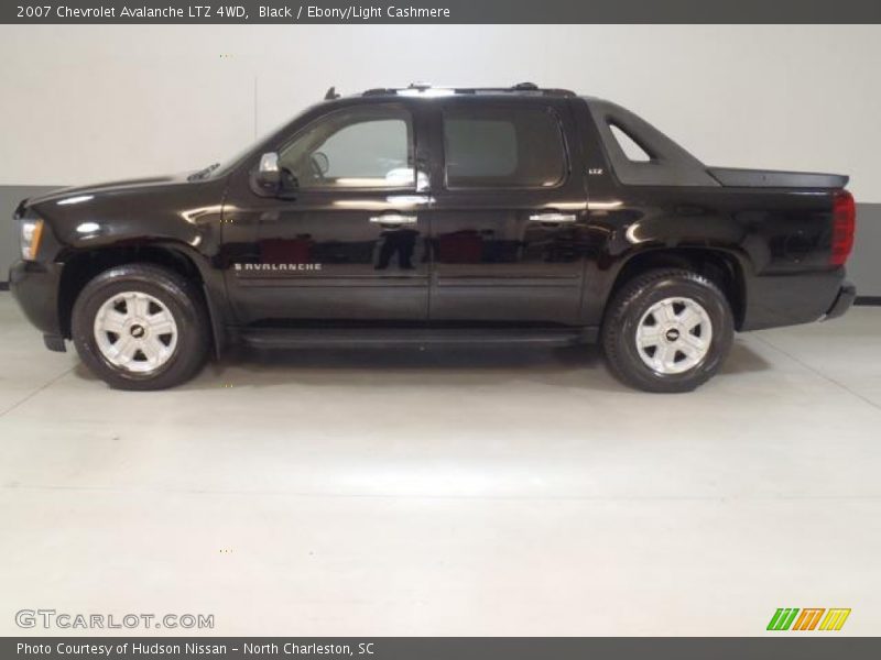 Black / Ebony/Light Cashmere 2007 Chevrolet Avalanche LTZ 4WD
