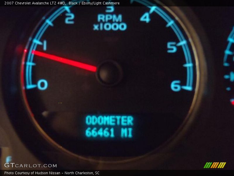 Black / Ebony/Light Cashmere 2007 Chevrolet Avalanche LTZ 4WD