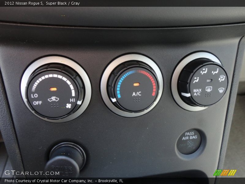 Super Black / Gray 2012 Nissan Rogue S