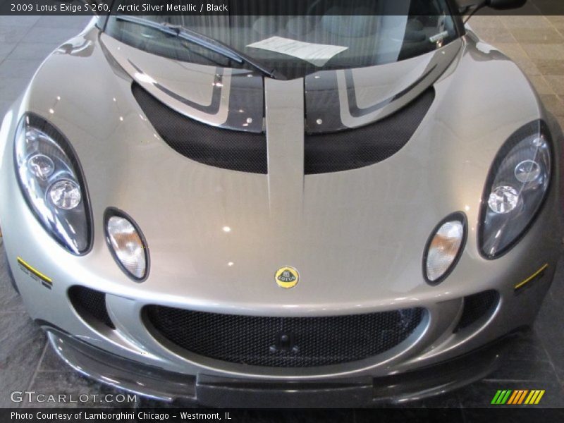 Arctic Silver Metallic / Black 2009 Lotus Exige S 260