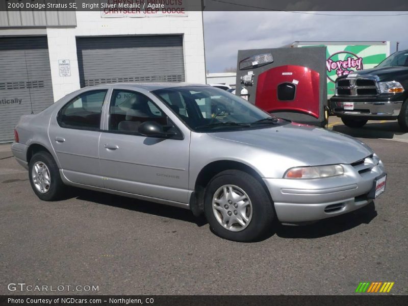 Bright Silver Metallic / Agate 2000 Dodge Stratus SE