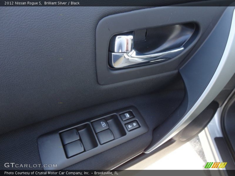 Brilliant Silver / Black 2012 Nissan Rogue S