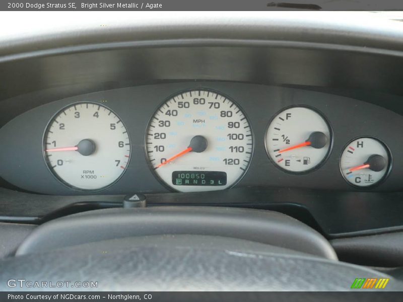 Bright Silver Metallic / Agate 2000 Dodge Stratus SE