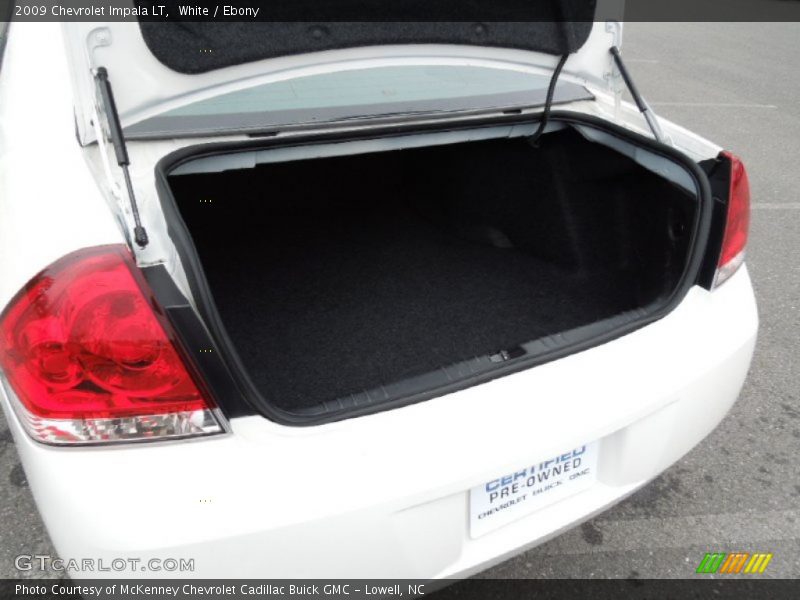 White / Ebony 2009 Chevrolet Impala LT