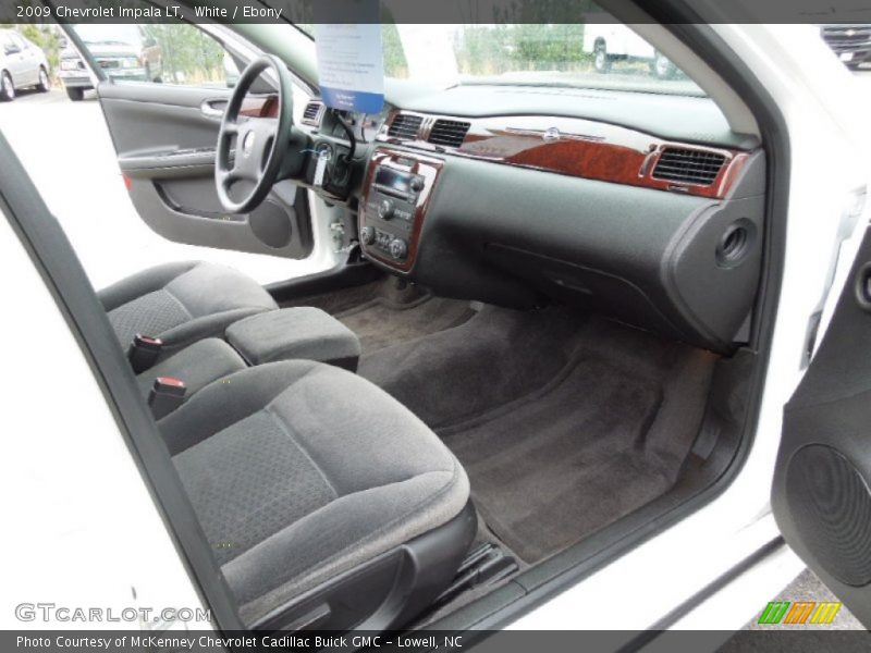White / Ebony 2009 Chevrolet Impala LT