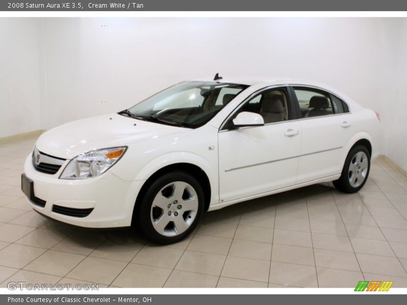 Cream White / Tan 2008 Saturn Aura XE 3.5