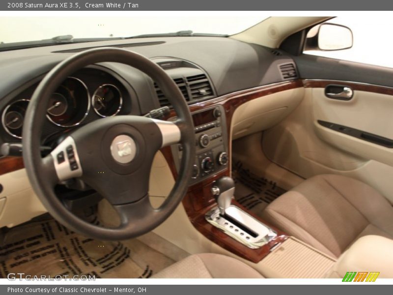 Cream White / Tan 2008 Saturn Aura XE 3.5