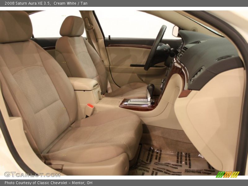 Cream White / Tan 2008 Saturn Aura XE 3.5