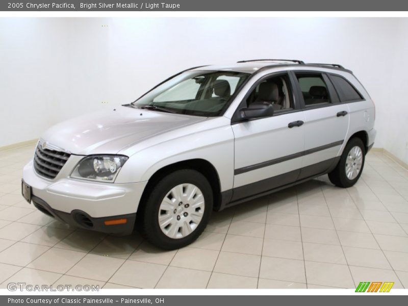 Bright Silver Metallic / Light Taupe 2005 Chrysler Pacifica