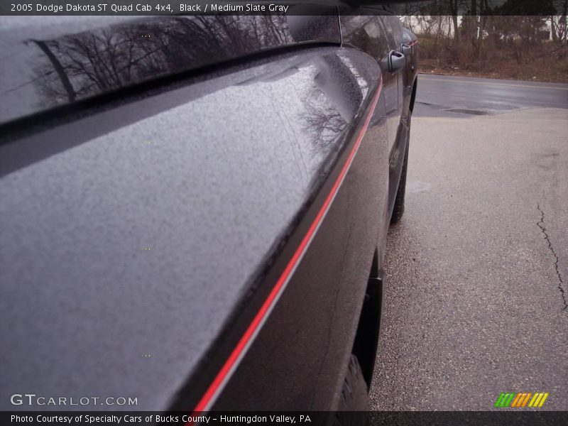 Black / Medium Slate Gray 2005 Dodge Dakota ST Quad Cab 4x4