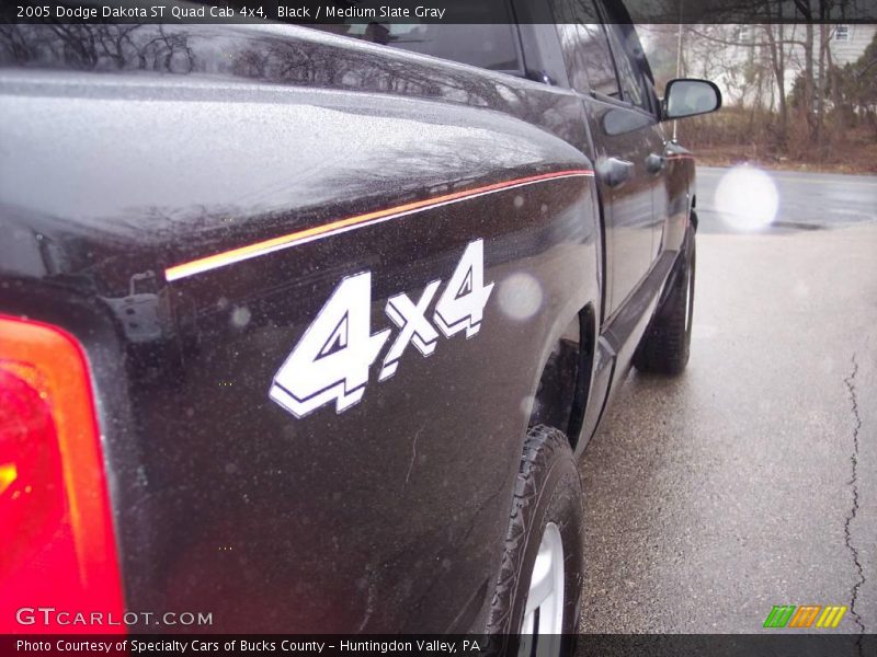 Black / Medium Slate Gray 2005 Dodge Dakota ST Quad Cab 4x4