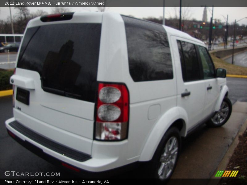 Fuji White / Almond/Nutmeg 2012 Land Rover LR4 V8
