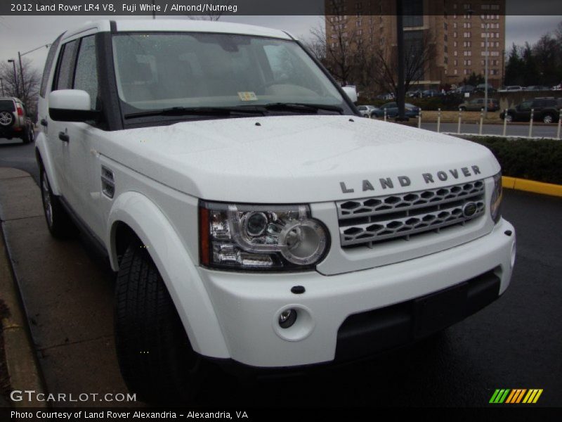 Fuji White / Almond/Nutmeg 2012 Land Rover LR4 V8