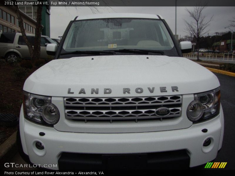 Fuji White / Almond/Nutmeg 2012 Land Rover LR4 V8