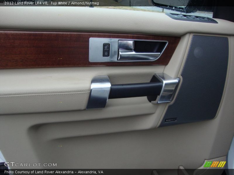 Fuji White / Almond/Nutmeg 2012 Land Rover LR4 V8