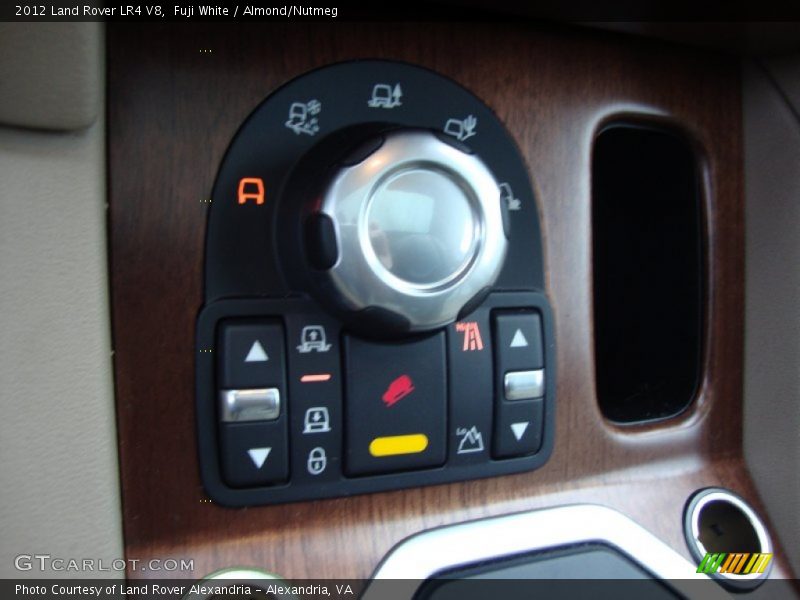Fuji White / Almond/Nutmeg 2012 Land Rover LR4 V8