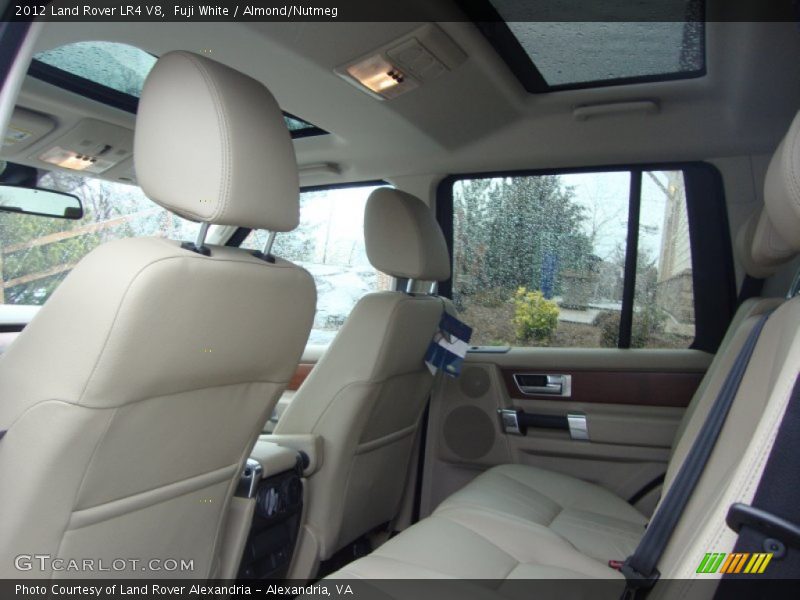 Fuji White / Almond/Nutmeg 2012 Land Rover LR4 V8