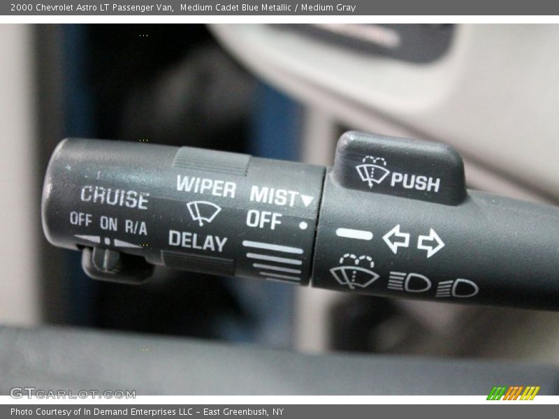 Controls of 2000 Astro LT Passenger Van