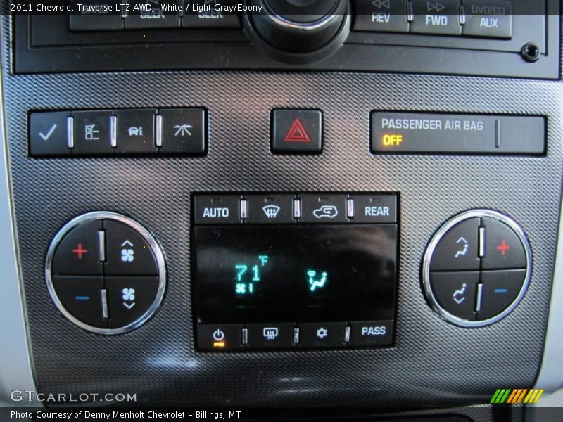 Controls of 2011 Traverse LTZ AWD