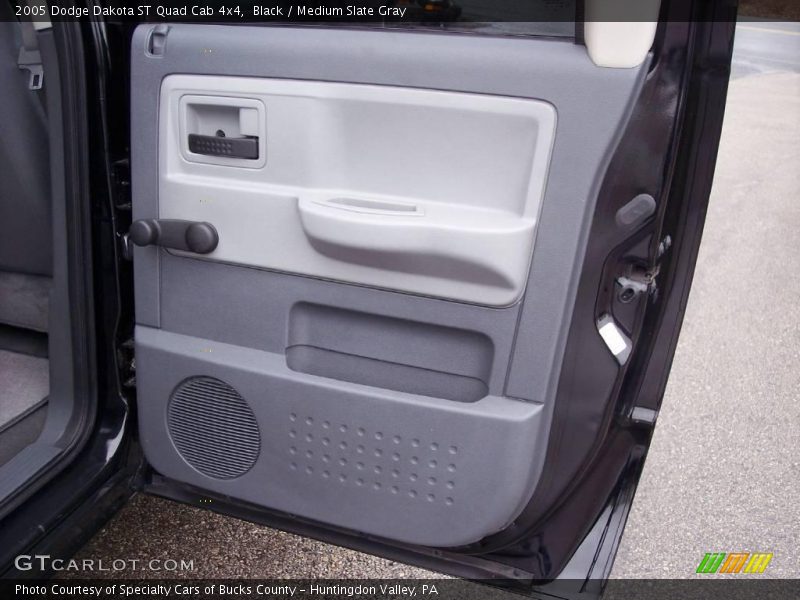 Black / Medium Slate Gray 2005 Dodge Dakota ST Quad Cab 4x4