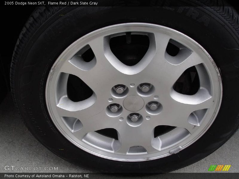 Flame Red / Dark Slate Gray 2005 Dodge Neon SXT