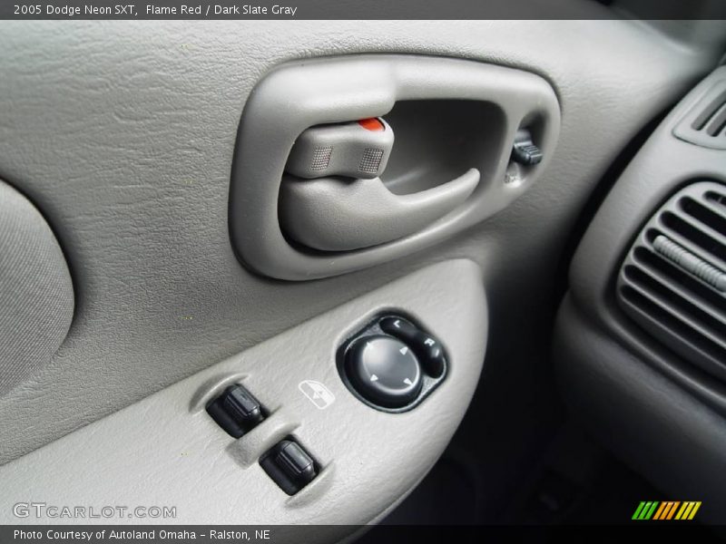 Flame Red / Dark Slate Gray 2005 Dodge Neon SXT