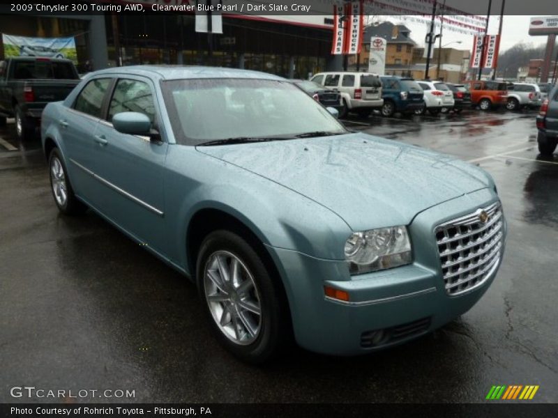 Front 3/4 View of 2009 300 Touring AWD