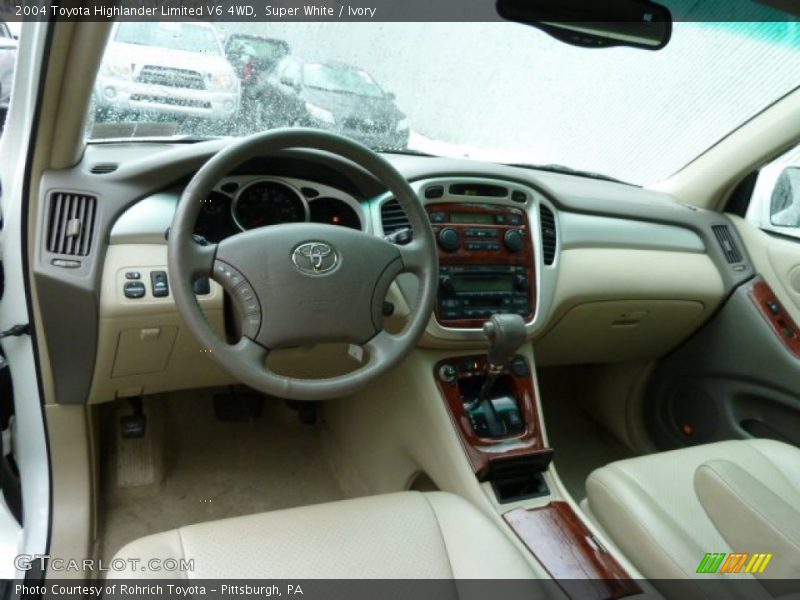Super White / Ivory 2004 Toyota Highlander Limited V6 4WD