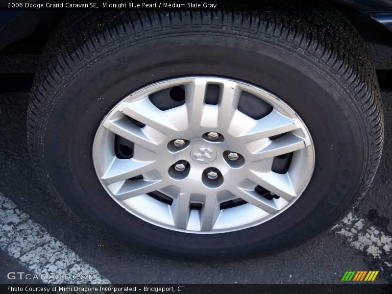 Midnight Blue Pearl / Medium Slate Gray 2006 Dodge Grand Caravan SE