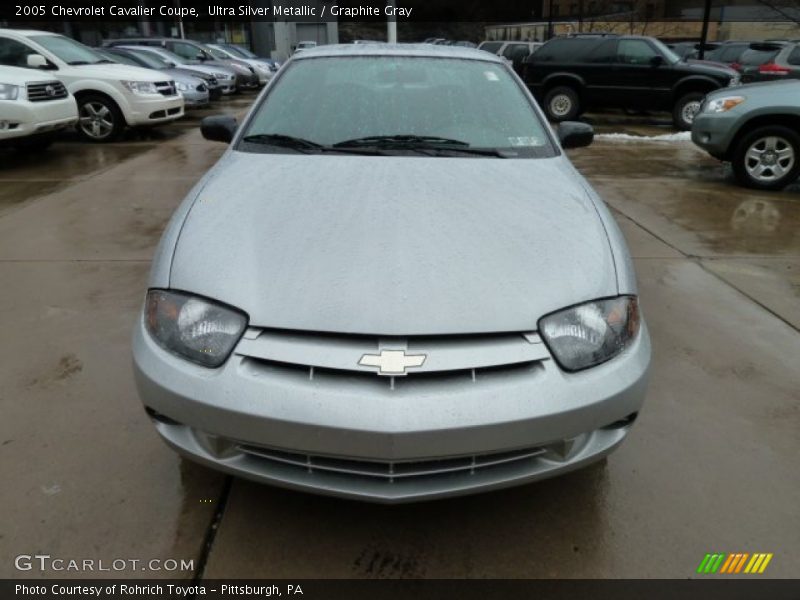 Ultra Silver Metallic / Graphite Gray 2005 Chevrolet Cavalier Coupe