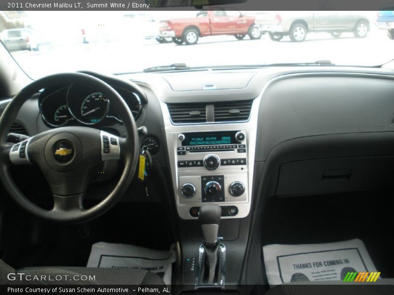 Summit White / Ebony 2011 Chevrolet Malibu LT