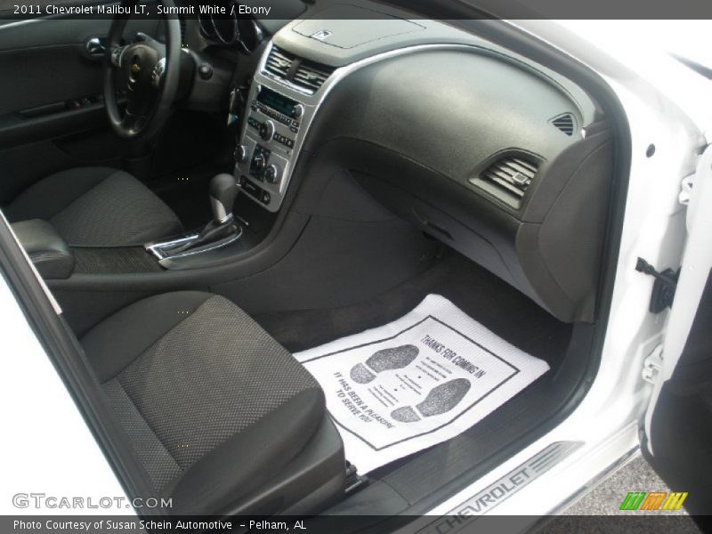 Summit White / Ebony 2011 Chevrolet Malibu LT