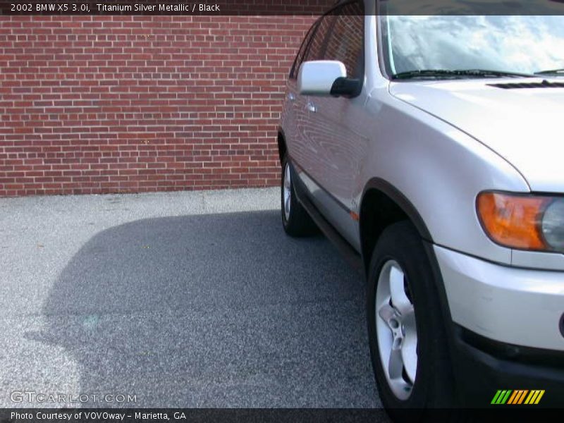 Titanium Silver Metallic / Black 2002 BMW X5 3.0i
