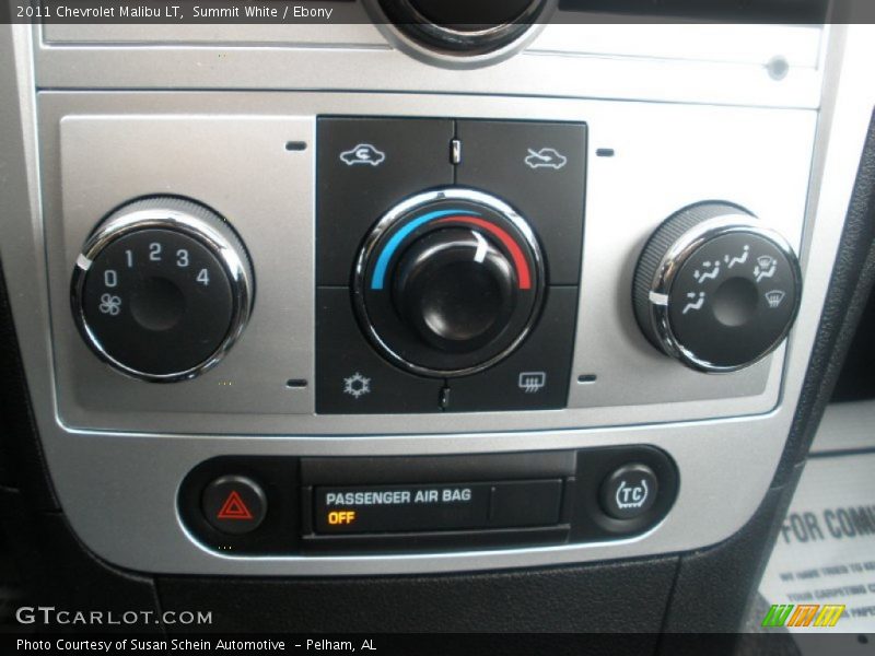 Summit White / Ebony 2011 Chevrolet Malibu LT