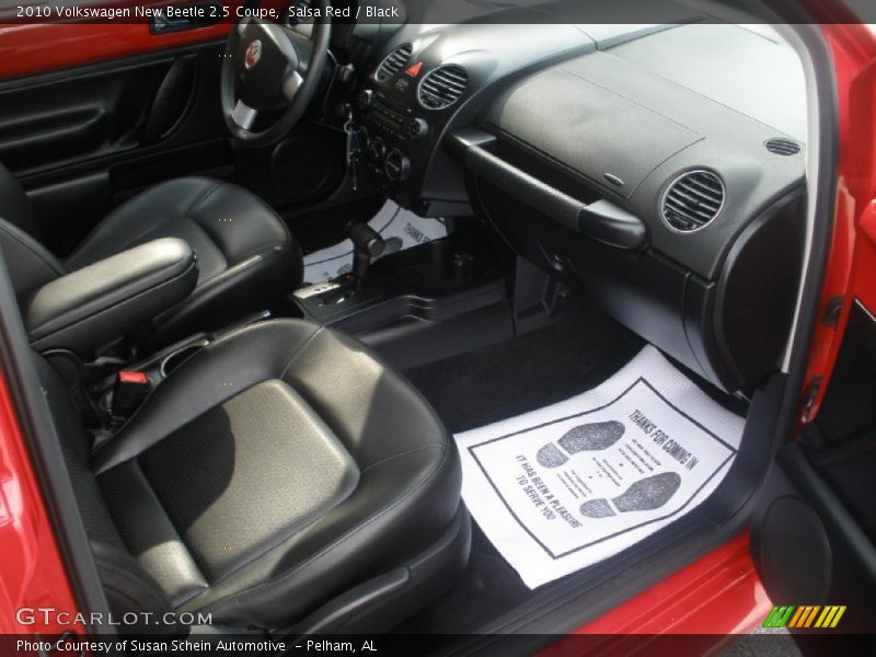 Salsa Red / Black 2010 Volkswagen New Beetle 2.5 Coupe