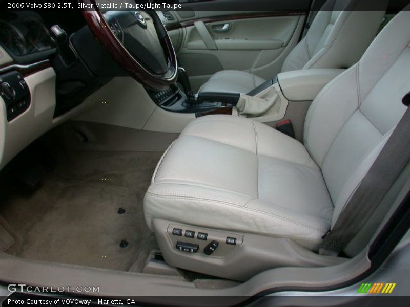Silver Metallic / Taupe/Light Taupe 2006 Volvo S80 2.5T