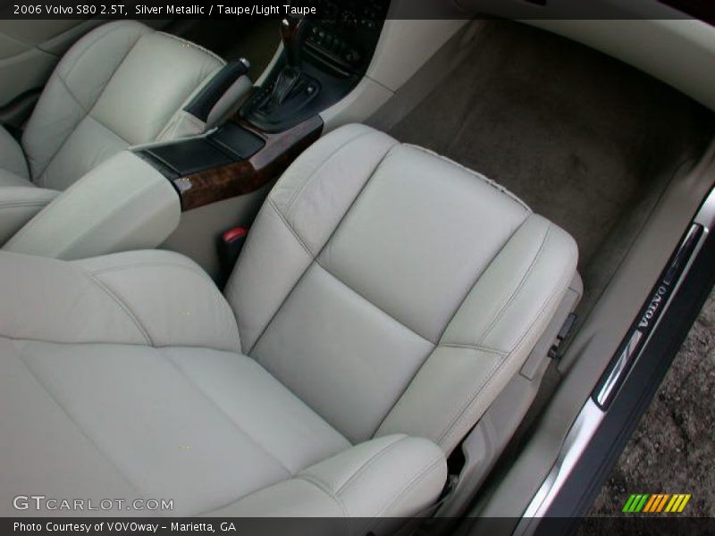 Silver Metallic / Taupe/Light Taupe 2006 Volvo S80 2.5T