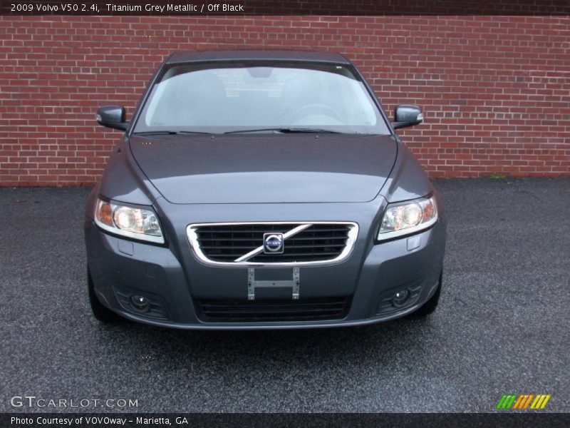 Titanium Grey Metallic / Off Black 2009 Volvo V50 2.4i