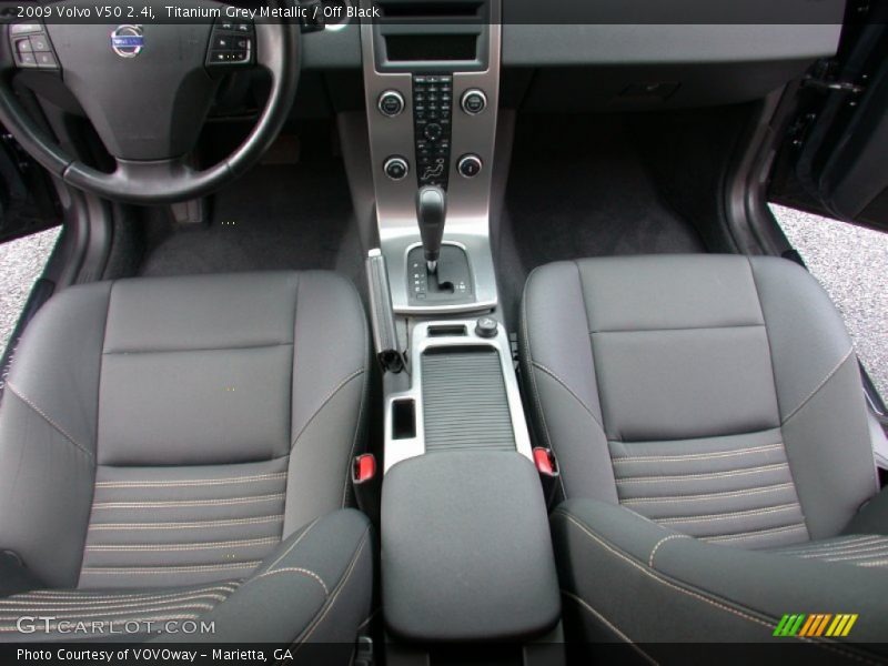 Titanium Grey Metallic / Off Black 2009 Volvo V50 2.4i