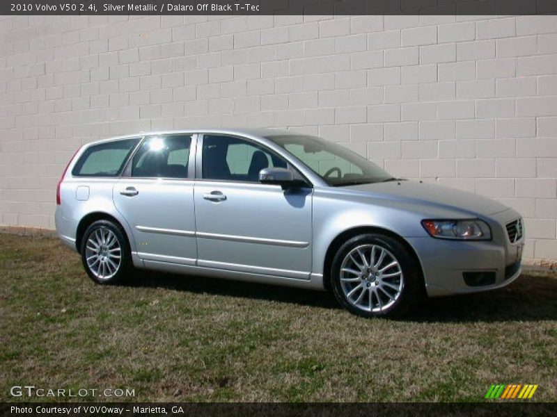 Silver Metallic / Dalaro Off Black T-Tec 2010 Volvo V50 2.4i