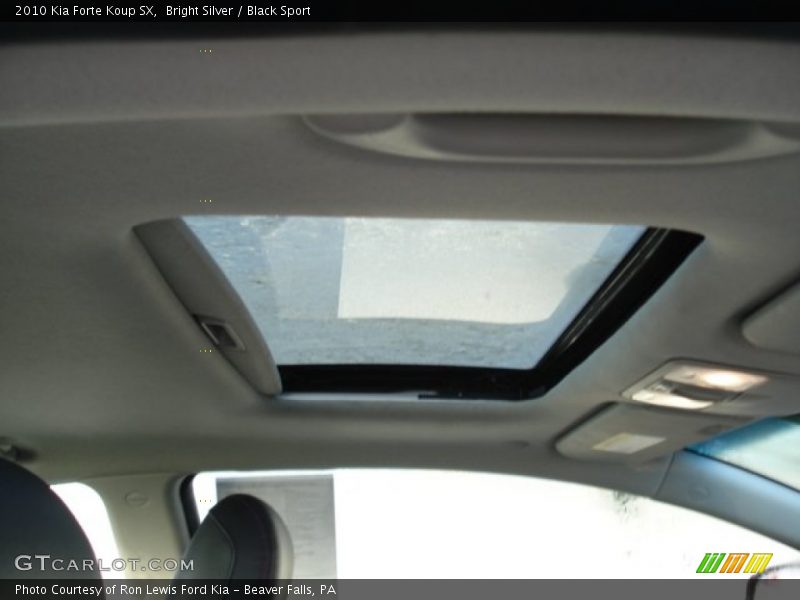 Bright Silver / Black Sport 2010 Kia Forte Koup SX