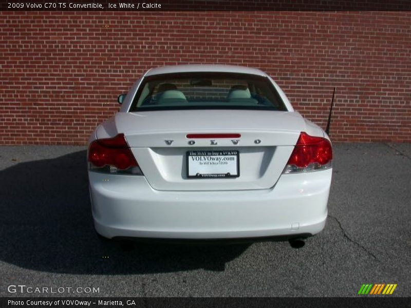 Ice White / Calcite 2009 Volvo C70 T5 Convertible