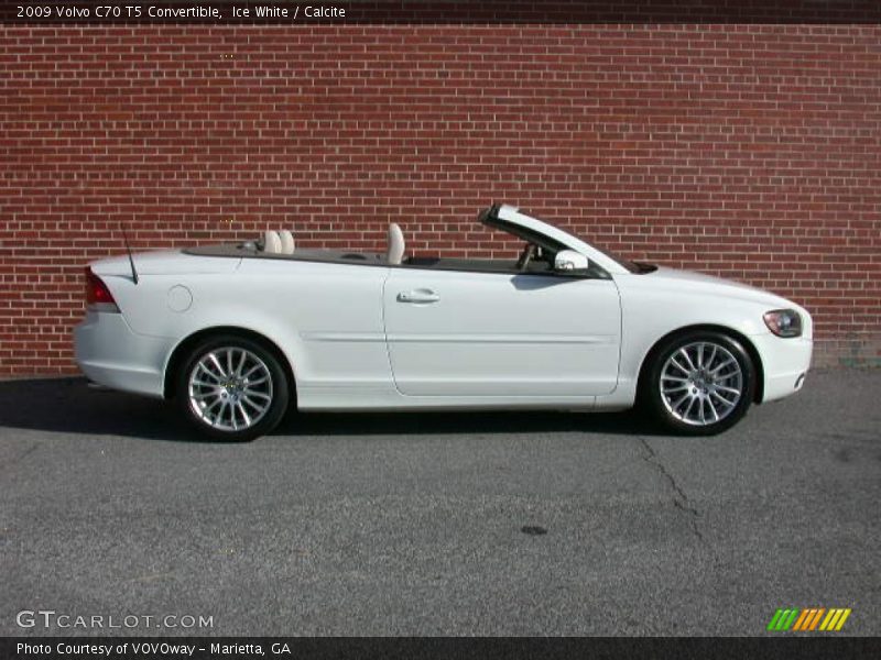 Ice White / Calcite 2009 Volvo C70 T5 Convertible