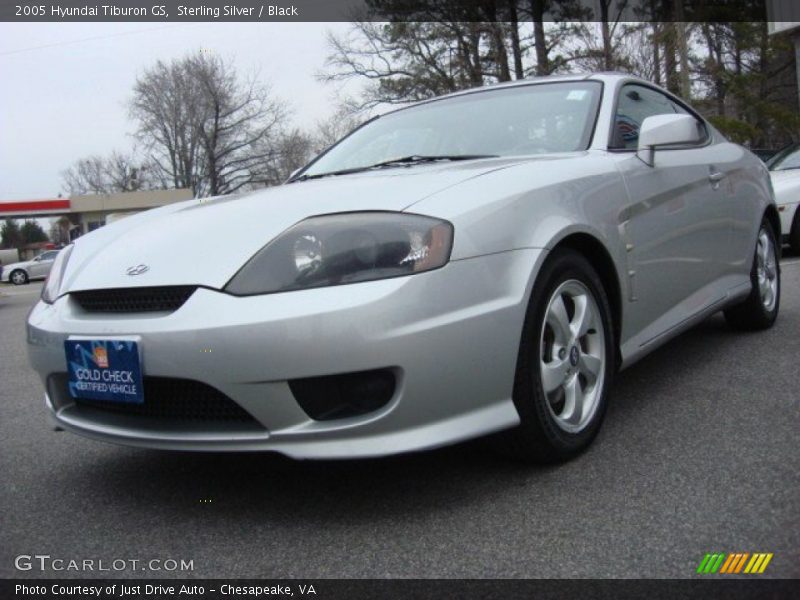 Sterling Silver / Black 2005 Hyundai Tiburon GS