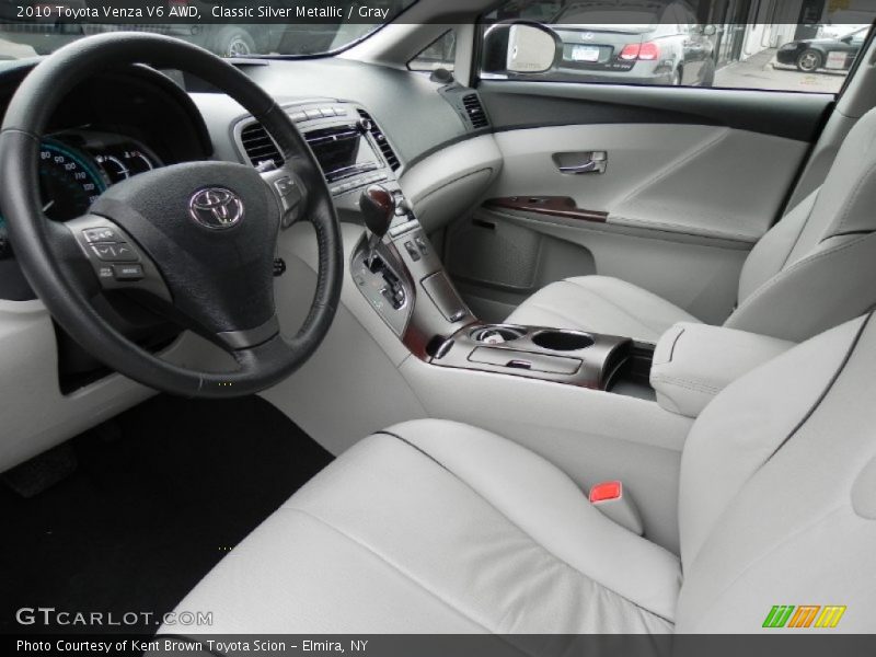 Classic Silver Metallic / Gray 2010 Toyota Venza V6 AWD