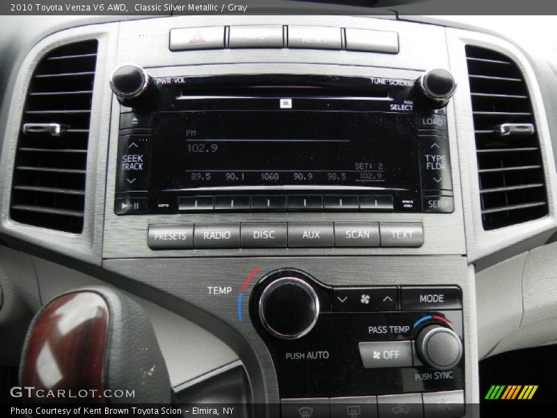 Classic Silver Metallic / Gray 2010 Toyota Venza V6 AWD