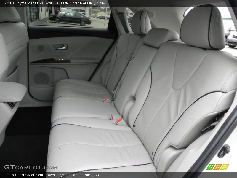 Classic Silver Metallic / Gray 2010 Toyota Venza V6 AWD